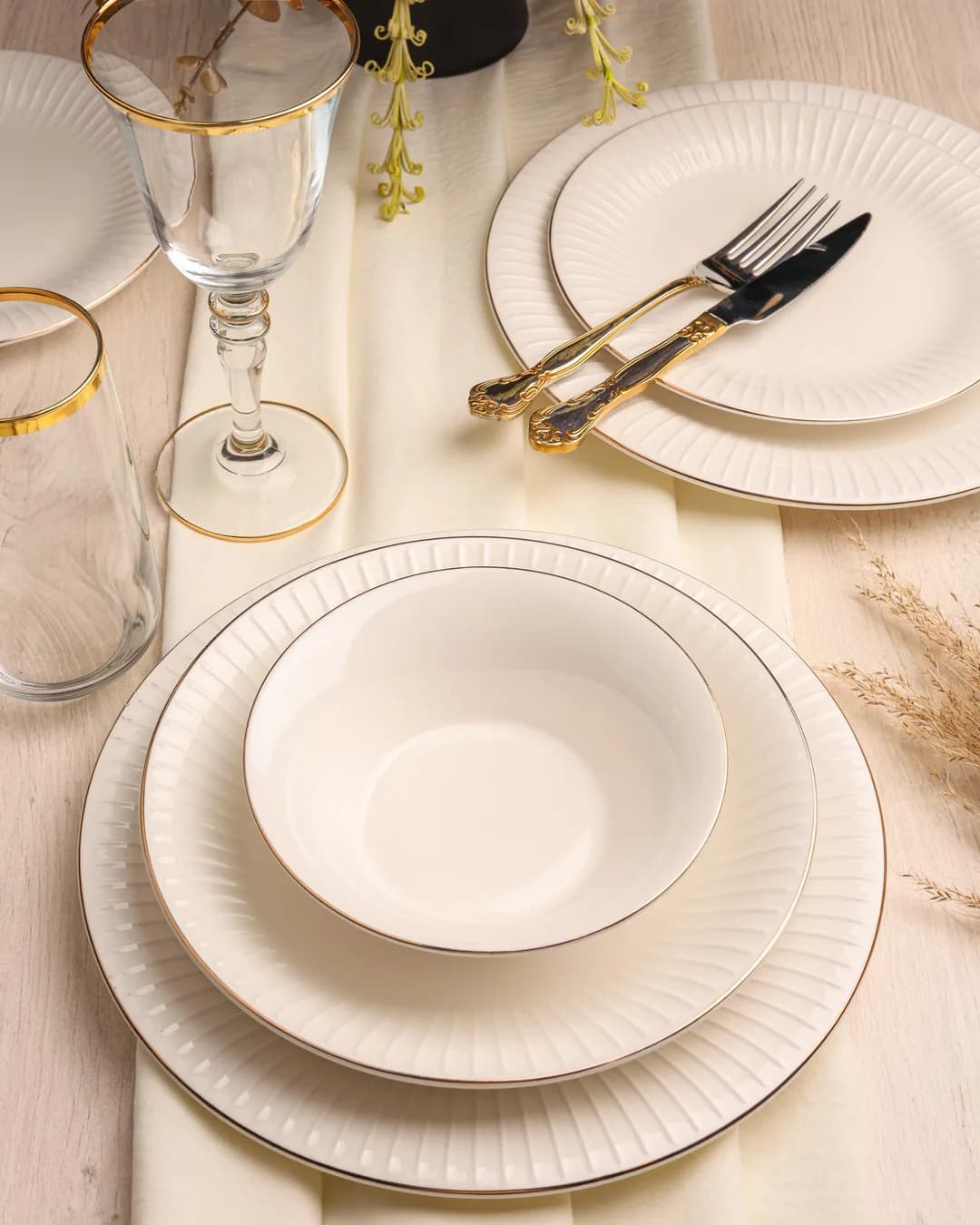 Royal Charme Yemek Takımı 24 Parça Royal Charme Daısy Gold ROY 0063
